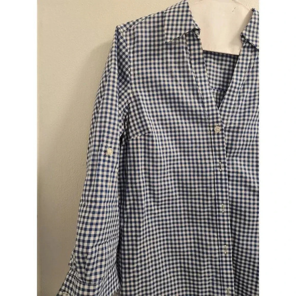 The limited xs Navy button down - Picture 6 of 6